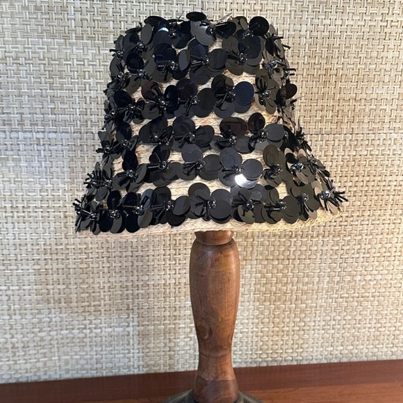 ISO!!Kate Spade Ny beaded daisy hat! - Picture 1 of 1